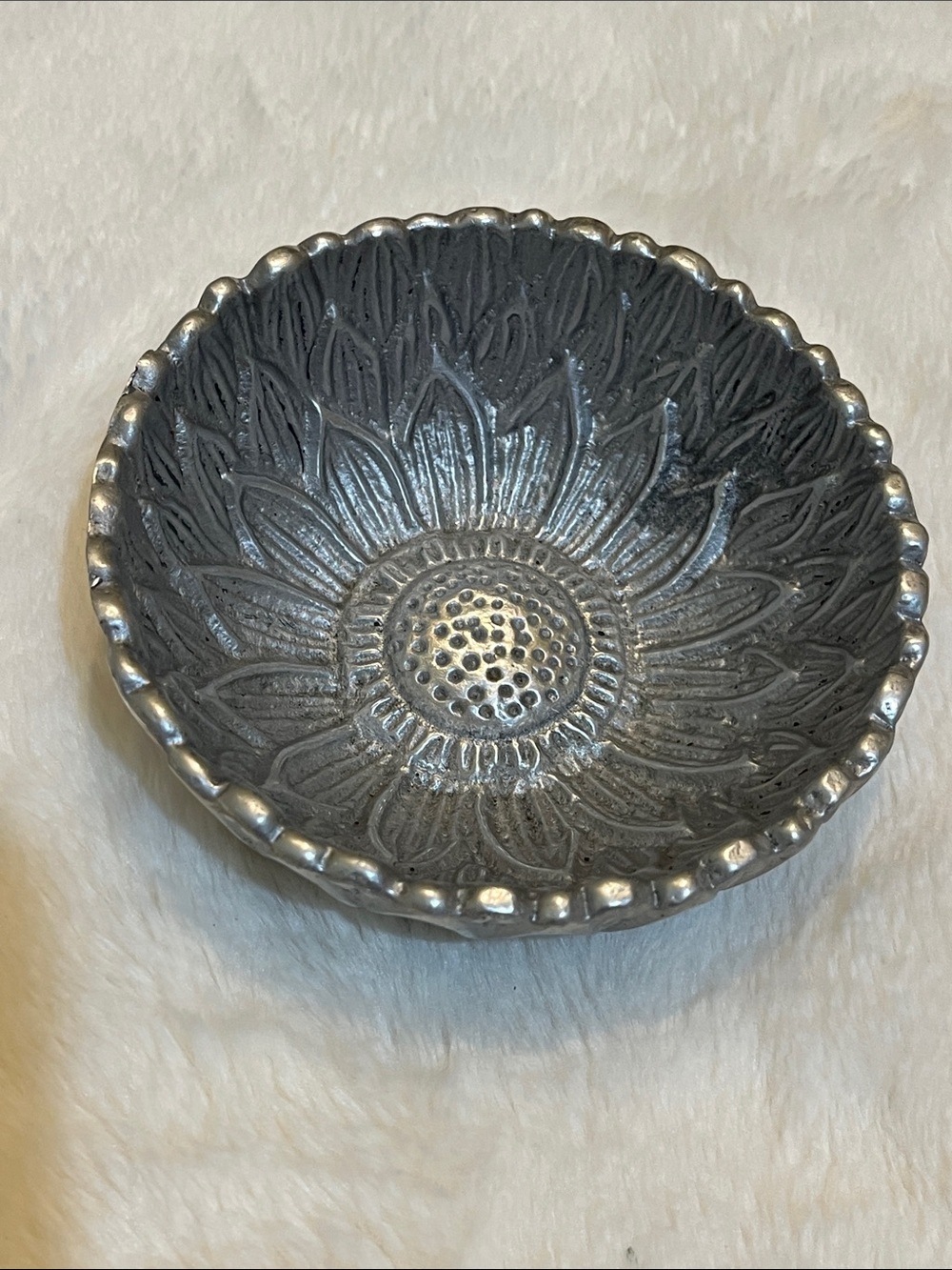 Metallic Silver Sunflower Ceramic Dish - Decorative Home Accent